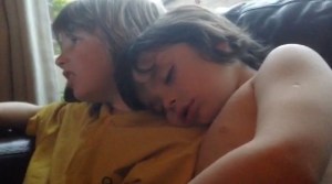 Leo a sleeping Felix